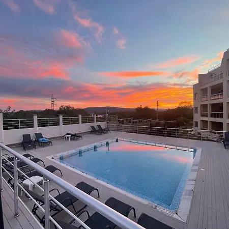 Apartment Panorama From Dusk Dawn *